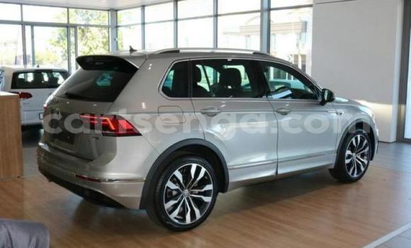 Nunua Ilio tumika Volkswagen Tiguan Silver Gari ndani ya Bulembu nchini Hhohho Nunua Ilio tumika Volkswagen Tiguan Silver Gari ndani ya Bulembu nchini Hhohho