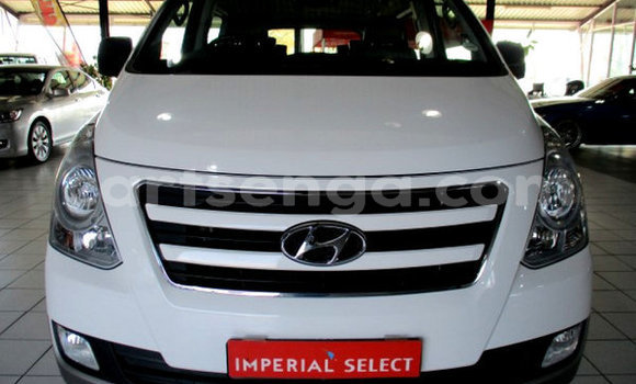 Nunua Ilio tumika Hyundai H1 White Gari ndani ya Hlatikulu nchini Wilaya ya Shiselweni Nunua Ilio tumika Hyundai H1 White Gari ndani ya Hlatikulu nchini Wilaya ya Shiselweni