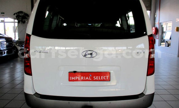Nunua Ilio tumika Hyundai H1 White Gari ndani ya Hlatikulu nchini Wilaya ya Shiselweni Nunua Ilio tumika Hyundai H1 White Gari ndani ya Hlatikulu nchini Wilaya ya Shiselweni