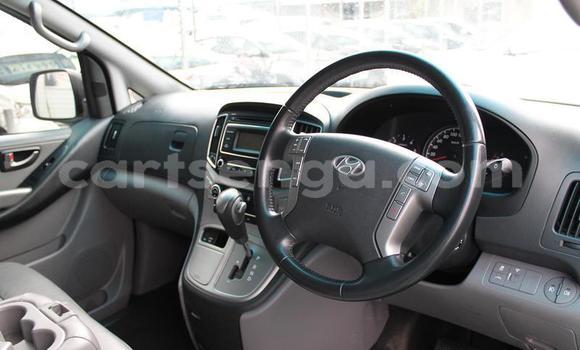 Nunua Ilio tumika Hyundai H1 White Gari ndani ya Hlatikulu nchini Wilaya ya Shiselweni Nunua Ilio tumika Hyundai H1 White Gari ndani ya Hlatikulu nchini Wilaya ya Shiselweni