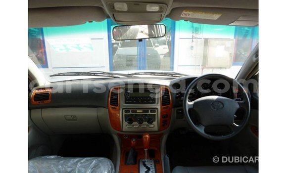 Nunua Imported Toyota Land Cruiser White Gari ndani ya Import - Dubai nchini Hhohho Nunua Imported Toyota Land Cruiser White Gari ndani ya Import - Dubai nchini Hhohho