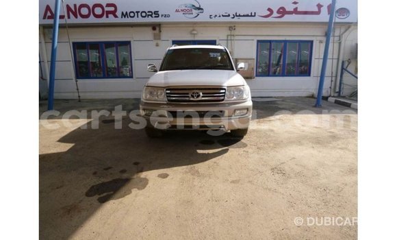 Nunua Imported Toyota Land Cruiser White Gari ndani ya Import - Dubai nchini Hhohho Nunua Imported Toyota Land Cruiser White Gari ndani ya Import - Dubai nchini Hhohho