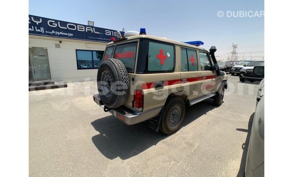 Buy Import Toyota Land Cruiser Beige Car in Import - Dubai in Hhohho Buy Import Toyota Land Cruiser Beige Car in Import - Dubai in Hhohho