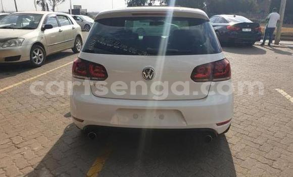 Nunua Ilio tumika Volkswagen Golf GTI White Gari ndani ya Bulembu nchini Hhohho Nunua Ilio tumika Volkswagen Golf GTI White Gari ndani ya Bulembu nchini Hhohho
