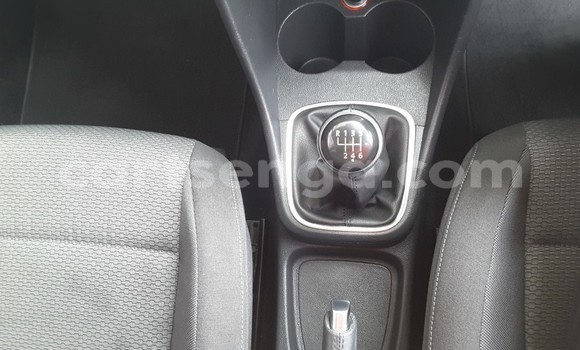 Nunua Ilio tumika Volkswagen Polo White Gari ndani ya Ezulwini nchini Hhohho Nunua Ilio tumika Volkswagen Polo White Gari ndani ya Ezulwini nchini Hhohho