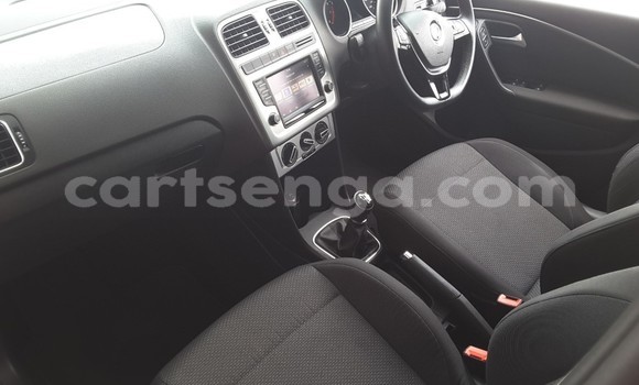 Nunua Ilio tumika Volkswagen Polo White Gari ndani ya Ezulwini nchini Hhohho Nunua Ilio tumika Volkswagen Polo White Gari ndani ya Ezulwini nchini Hhohho
