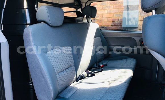 Nunua Ilio tumika Hyundai H1 White Gari ndani ya Hluti nchini Wilaya ya Shiselweni Nunua Ilio tumika Hyundai H1 White Gari ndani ya Hluti nchini Wilaya ya Shiselweni