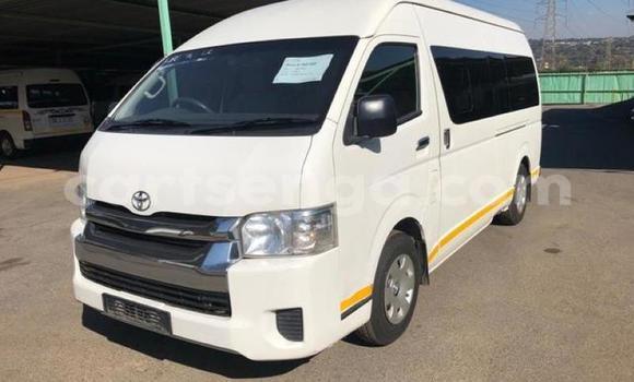 Acheter Occasion Voiture Toyota 2000GT Blanc à Ezulwini, Hhohho Acheter Occasion Voiture Toyota 2000GT Blanc à Ezulwini, Hhohho