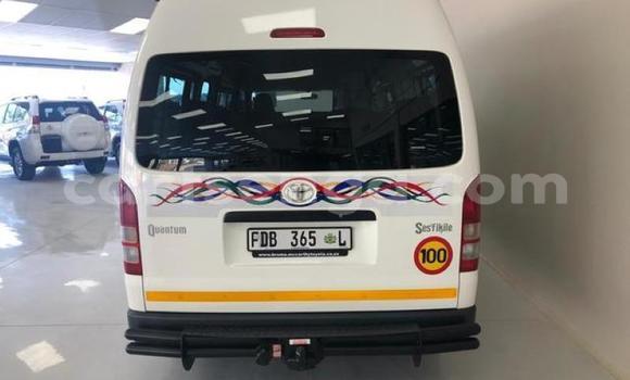 Acheter Occasion Voiture Toyota Hiace Blanc à Ezulwini, Hhohho Acheter Occasion Voiture Toyota Hiace Blanc à Ezulwini, Hhohho