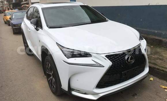 Buy Used Lexus LX White Car in Hlatikulu in Shiselweni District Buy Used Lexus LX White Car in Hlatikulu in Shiselweni District