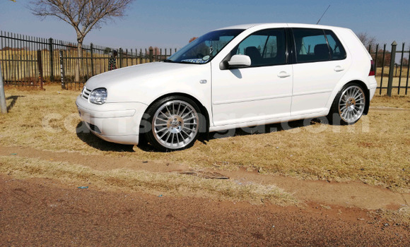 Acheter Occasion Voiture Volkswagen Golf Blanc à Big Bend, Lubombo District Acheter Occasion Voiture Volkswagen Golf Blanc à Big Bend, Lubombo District
