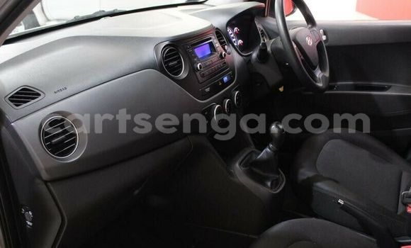 Nunua Ilio tumika Hyundai i10 Silver Gari ndani ya Ezulwini nchini Hhohho Nunua Ilio tumika Hyundai i10 Silver Gari ndani ya Ezulwini nchini Hhohho