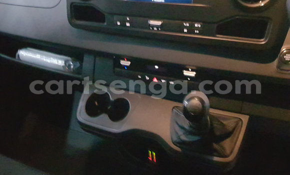 Buy Used Mercedes‒Benz 190–Series White Car in Ezulwini in Hhohho Buy Used Mercedes‒Benz 190–Series White Car in Ezulwini in Hhohho