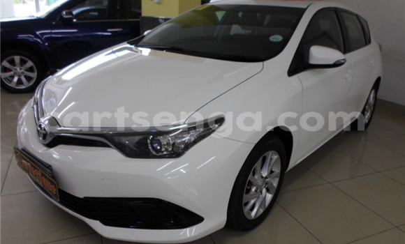 Nunua Ilio tumika Toyota Auris White Gari ndani ya Ezulwini nchini Hhohho Nunua Ilio tumika Toyota Auris White Gari ndani ya Ezulwini nchini Hhohho