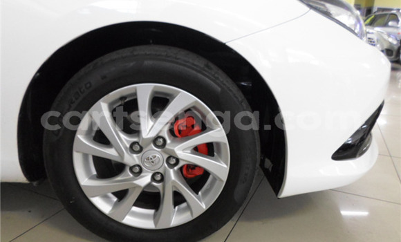 Nunua Ilio tumika Toyota Auris White Gari ndani ya Ezulwini nchini Hhohho Nunua Ilio tumika Toyota Auris White Gari ndani ya Ezulwini nchini Hhohho