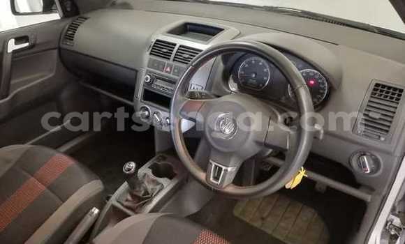 Nunua Ilio tumika Volkswagen Polo Silver Gari ndani ya Ezulwini nchini Hhohho Nunua Ilio tumika Volkswagen Polo Silver Gari ndani ya Ezulwini nchini Hhohho