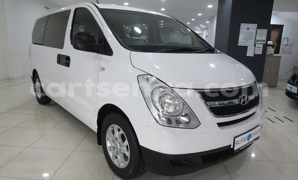 Nunua Ilio tumika Hyundai H1 White Gari ndani ya Big Bend nchini Wilaya ya Lubombo Nunua Ilio tumika Hyundai H1 White Gari ndani ya Big Bend nchini Wilaya ya Lubombo