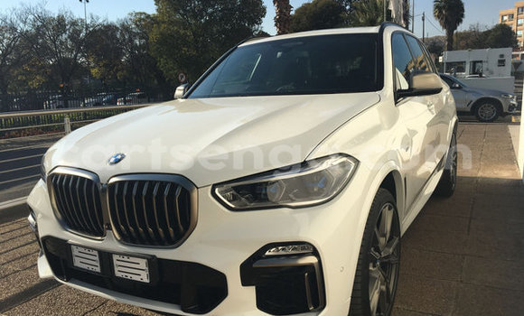 Nunua Ilio tumika BMW X5 White Gari ndani ya Ezulwini nchini Hhohho Nunua Ilio tumika BMW X5 White Gari ndani ya Ezulwini nchini Hhohho