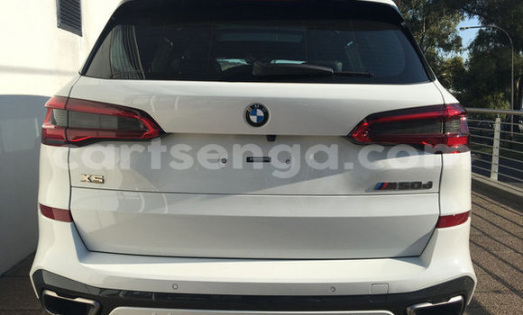 Nunua Ilio tumika BMW X5 White Gari ndani ya Ezulwini nchini Hhohho Nunua Ilio tumika BMW X5 White Gari ndani ya Ezulwini nchini Hhohho