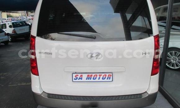 Acheter Occasion Voiture Hyundai H1 Blanc à Manzini, Manzini Acheter Occasion Voiture Hyundai H1 Blanc à Manzini, Manzini