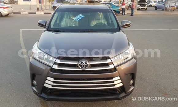 Buy Import Toyota Highlander Other Car in Import - Dubai in Hhohho Buy Import Toyota Highlander Other Car in Import - Dubai in Hhohho