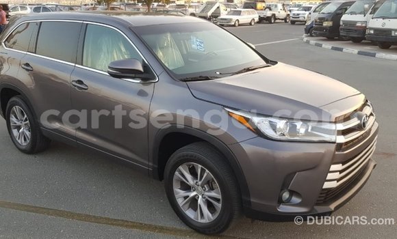Buy Import Toyota Highlander Other Car in Import - Dubai in Hhohho Buy Import Toyota Highlander Other Car in Import - Dubai in Hhohho