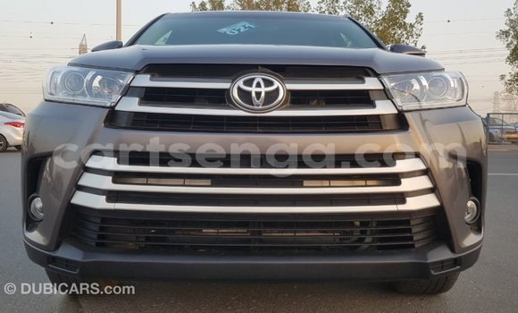 Buy Import Toyota Highlander Other Car in Import - Dubai in Hhohho Buy Import Toyota Highlander Other Car in Import - Dubai in Hhohho