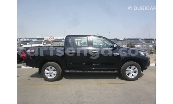Nunua Imported Toyota Hilux Black Gari ndani ya Import - Dubai nchini Hhohho Nunua Imported Toyota Hilux Black Gari ndani ya Import - Dubai nchini Hhohho