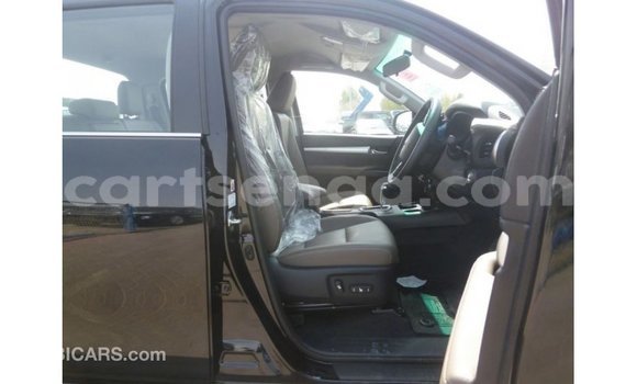 Nunua Imported Toyota Hilux Black Gari ndani ya Import - Dubai nchini Hhohho Nunua Imported Toyota Hilux Black Gari ndani ya Import - Dubai nchini Hhohho