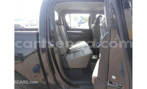 Nunua Imported Toyota Hilux Black Gari ndani ya Import - Dubai nchini Hhohho Nunua Imported Toyota Hilux Black Gari ndani ya Import - Dubai nchini Hhohho