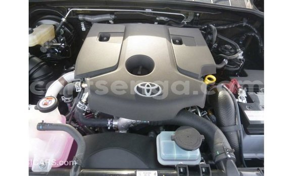 Nunua Imported Toyota Hilux Black Gari ndani ya Import - Dubai nchini Hhohho Nunua Imported Toyota Hilux Black Gari ndani ya Import - Dubai nchini Hhohho
