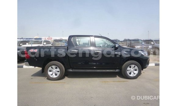 Acheter Import Voiture Toyota Hilux Noir à Import - Dubai, Hhohho Acheter Import Voiture Toyota Hilux Noir à Import - Dubai, Hhohho