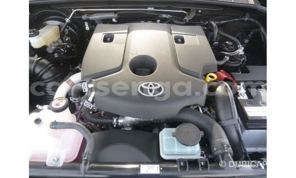 Acheter Import Voiture Toyota Hilux Noir à Import - Dubai, Hhohho Acheter Import Voiture Toyota Hilux Noir à Import - Dubai, Hhohho