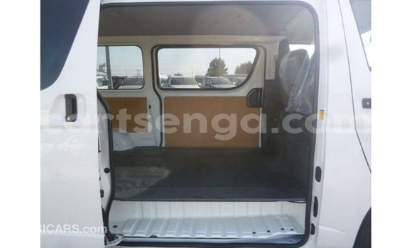 Acheter Import Voiture Toyota Hiace Blanc à Import - Dubai, Hhohho Acheter Import Voiture Toyota Hiace Blanc à Import - Dubai, Hhohho