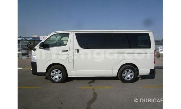 Buy Import Toyota Hiace White Car in Import - Dubai in Hhohho Buy Import Toyota Hiace White Car in Import - Dubai in Hhohho