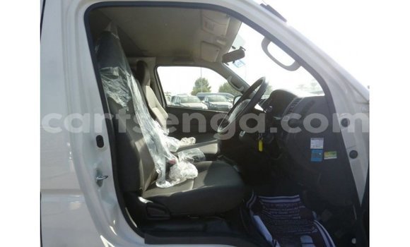 Buy Import Toyota Hiace White Car in Import - Dubai in Hhohho Buy Import Toyota Hiace White Car in Import - Dubai in Hhohho