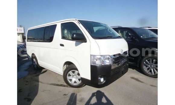 Acheter Import Voiture Toyota Hiace Blanc à Import - Dubai, Hhohho Acheter Import Voiture Toyota Hiace Blanc à Import - Dubai, Hhohho