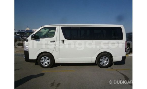 Acheter Import Voiture Toyota Hiace Blanc à Import - Dubai, Hhohho Acheter Import Voiture Toyota Hiace Blanc à Import - Dubai, Hhohho