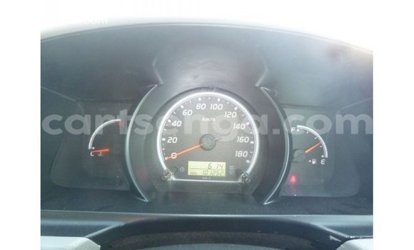 Acheter Import Voiture Toyota Hiace Blanc à Import - Dubai, Hhohho Acheter Import Voiture Toyota Hiace Blanc à Import - Dubai, Hhohho