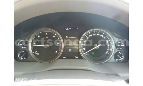 Acheter Import Voiture Toyota Land Cruiser Blanc à Import - Dubai, Hhohho Acheter Import Voiture Toyota Land Cruiser Blanc à Import - Dubai, Hhohho