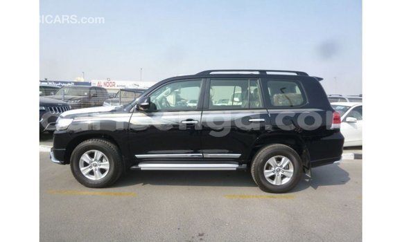 Acheter Import Voiture Toyota Land Cruiser Noir à Import - Dubai, Hhohho Acheter Import Voiture Toyota Land Cruiser Noir à Import - Dubai, Hhohho