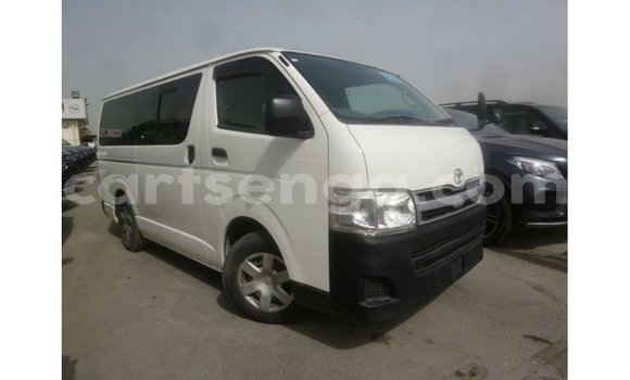 Buy Import Toyota Hiace White Car in Import - Dubai in Hhohho Buy Import Toyota Hiace White Car in Import - Dubai in Hhohho