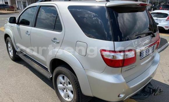 Acheter Occasion Voiture Toyota Fortuner Gris à Hlatikulu, Shiselweni District Acheter Occasion Voiture Toyota Fortuner Gris à Hlatikulu, Shiselweni District