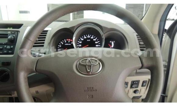 Acheter Occasion Voiture Toyota Fortuner Blanc à Ezulwini, Hhohho Acheter Occasion Voiture Toyota Fortuner Blanc à Ezulwini, Hhohho
