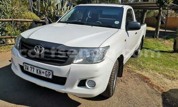 Nunua Ilio tumika Toyota Hilux White Gari ndani ya Hlatikulu nchini Wilaya ya Shiselweni Nunua Ilio tumika Toyota Hilux White Gari ndani ya Hlatikulu nchini Wilaya ya Shiselweni