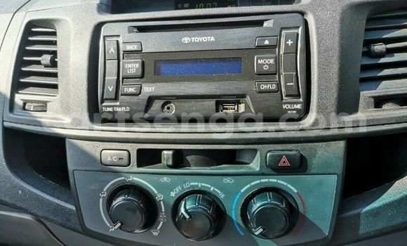 Nunua Ilio tumika Toyota Hilux White Gari ndani ya Hlatikulu nchini Wilaya ya Shiselweni Nunua Ilio tumika Toyota Hilux White Gari ndani ya Hlatikulu nchini Wilaya ya Shiselweni