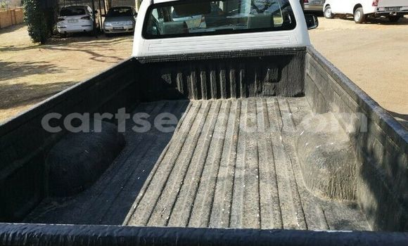 Nunua Ilio tumika Toyota Hilux White Gari ndani ya Hlatikulu nchini Wilaya ya Shiselweni Nunua Ilio tumika Toyota Hilux White Gari ndani ya Hlatikulu nchini Wilaya ya Shiselweni