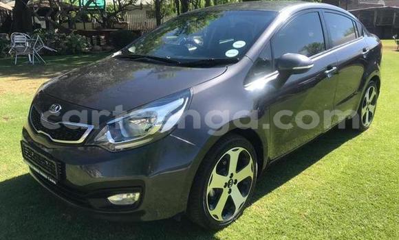Nunua Ilio tumika Kia Rio Silver Gari ndani ya Hlatikulu nchini Wilaya ya Shiselweni Nunua Ilio tumika Kia Rio Silver Gari ndani ya Hlatikulu nchini Wilaya ya Shiselweni