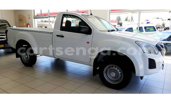 Nunua Ilio tumika Isuzu KB White Gari ndani ya Ezulwini nchini Hhohho Nunua Ilio tumika Isuzu KB White Gari ndani ya Ezulwini nchini Hhohho