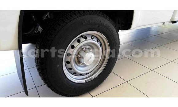 Nunua Ilio tumika Isuzu KB White Gari ndani ya Ezulwini nchini Hhohho Nunua Ilio tumika Isuzu KB White Gari ndani ya Ezulwini nchini Hhohho
